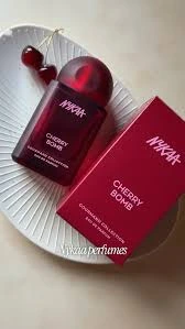 Moi Cherry Bomb image